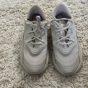 Adidas Ozweego Size 6 in mens 😍
